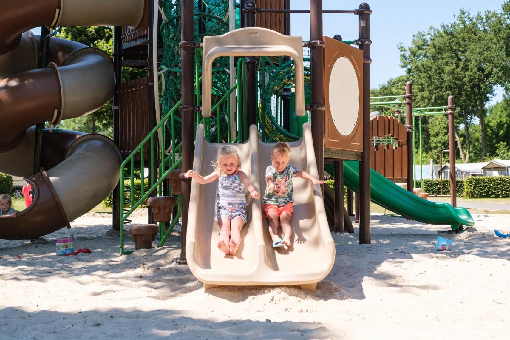 Camping De Pallegarste - Voor Uw Vakantiebestemming! Marienberg Esterno foto